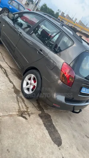 Toyota Corolla 2004 Gris