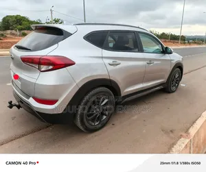 Hyundai Tucson 2018 Gris