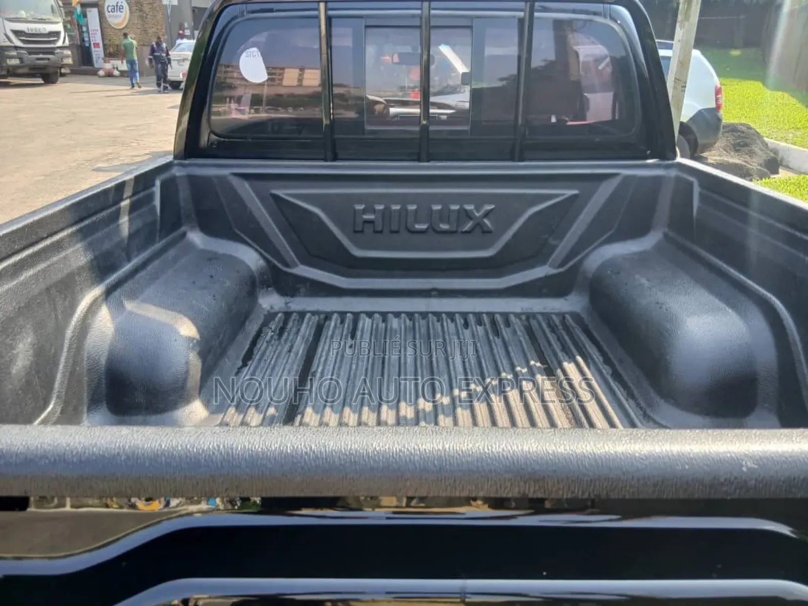 Toyota Hilux 2020 Black