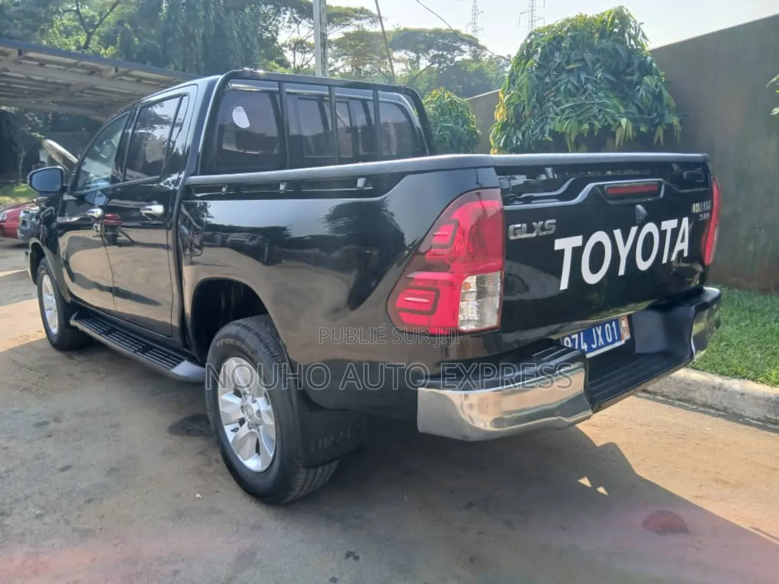 Toyota Hilux 2020 Black