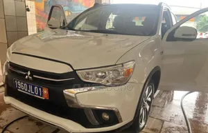 Mitsubishi Outlander 2019 Blanc