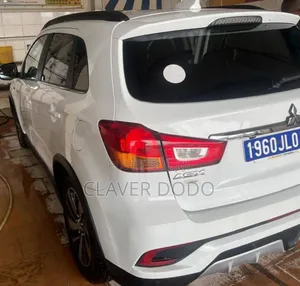 Mitsubishi Outlander 2019 Blanc
