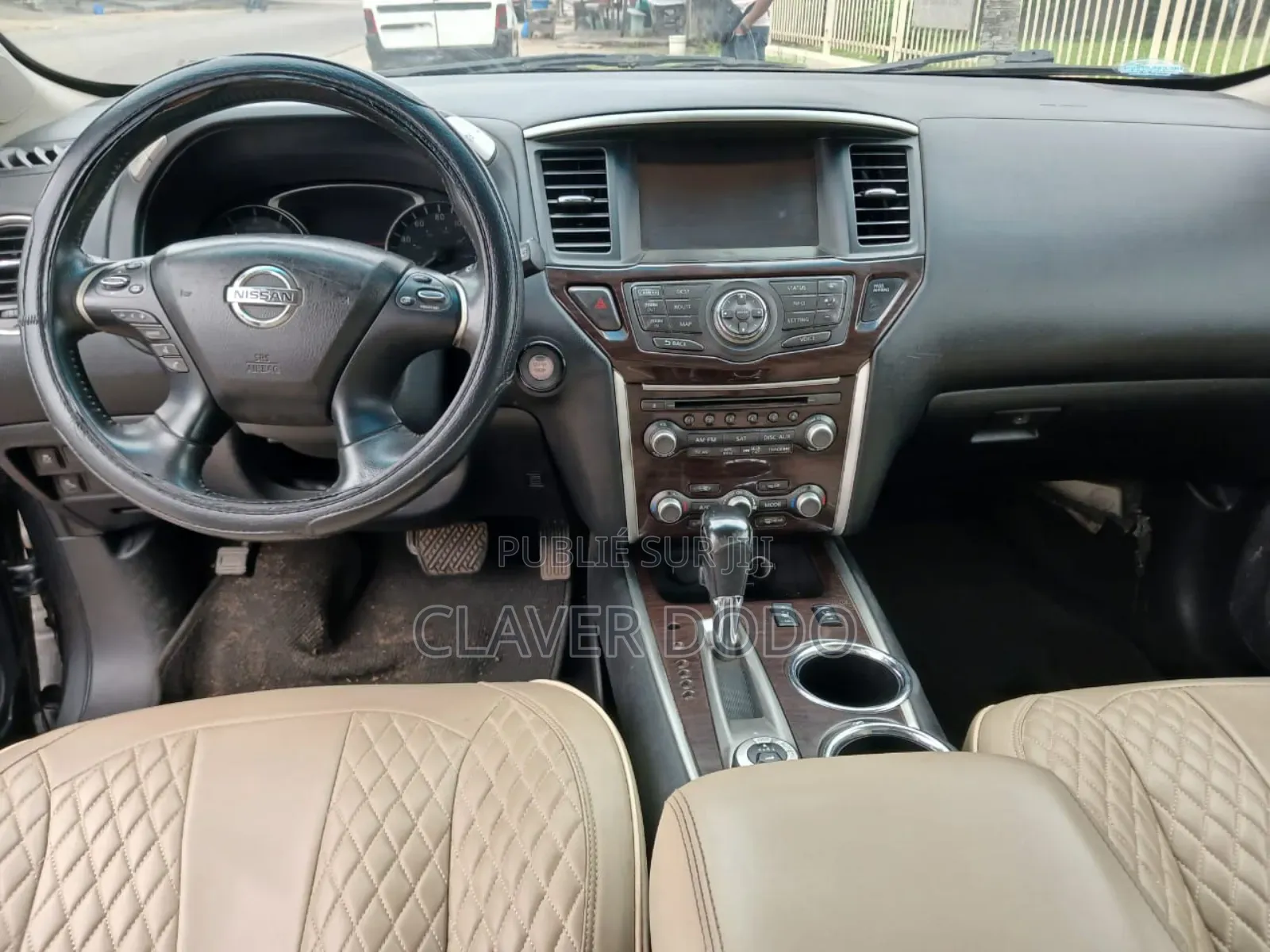 Nissan Pathfinder 2015 Gris