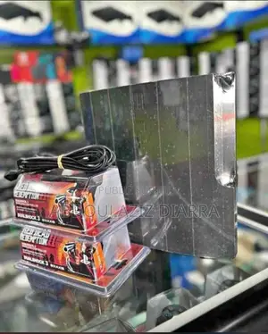 Ps3 Slim Avec 2manette Plus 20 Jeux Déjà Installés