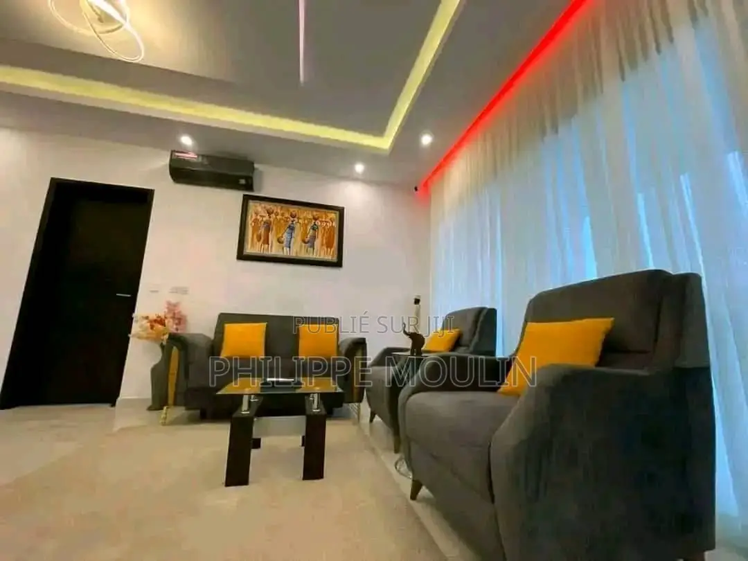 Furnished 4chbre Villa dans Élu Immobilier, Cocody à Vendre