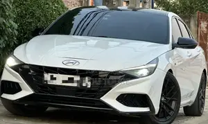 Hyundai Avante 2022 Blanc