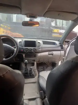 Mitsubishi L200 2015 Blanc