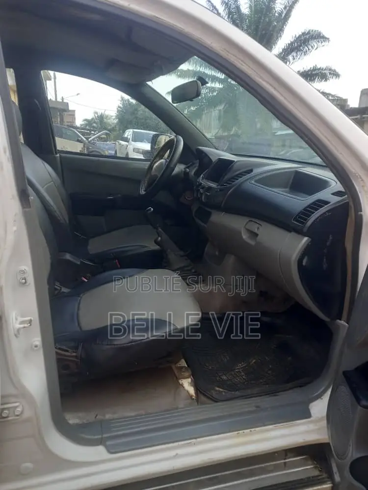Mitsubishi L200 2015 Blanc