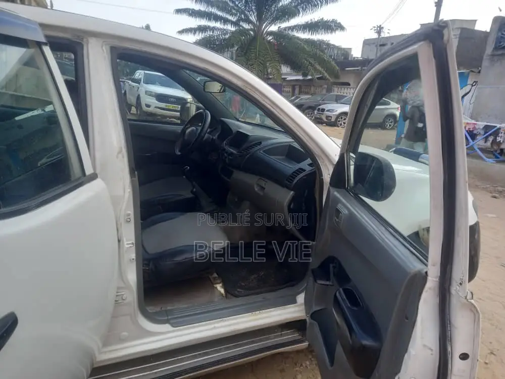 Mitsubishi L200 2015 Blanc