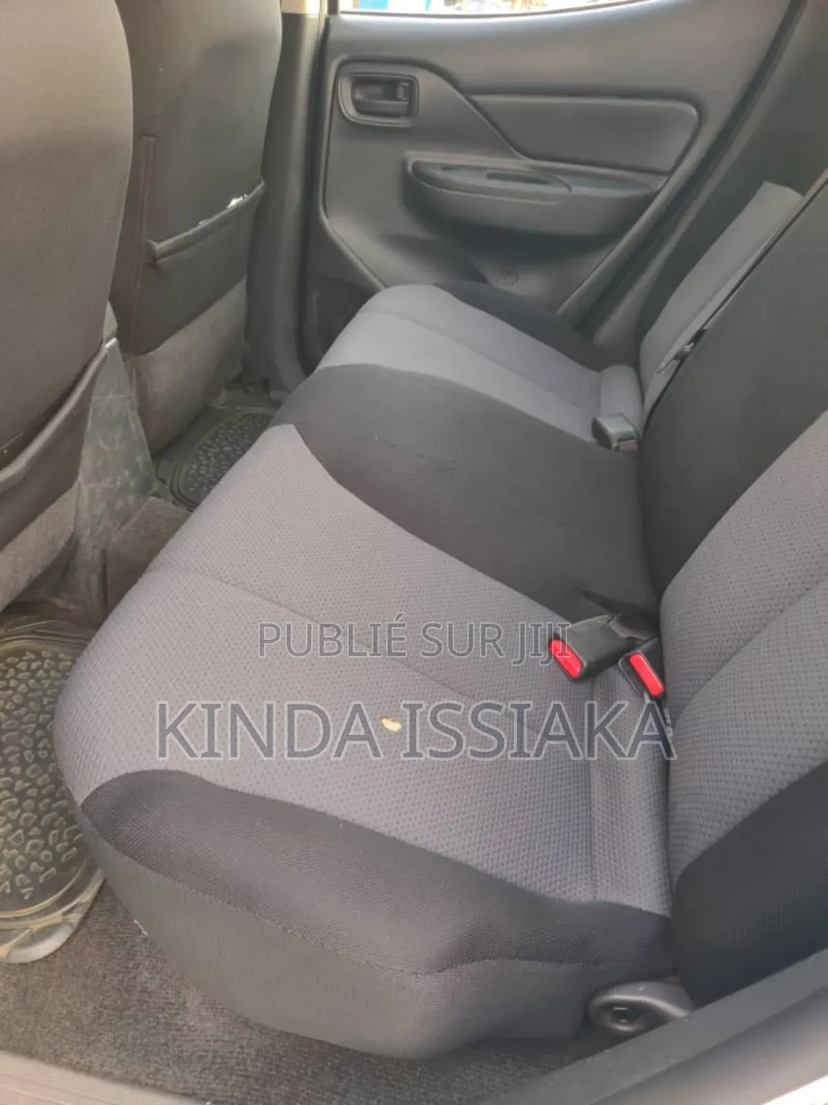 Mitsubishi L200 Double Cab 2.2 4WD 2021 Blanc cassé