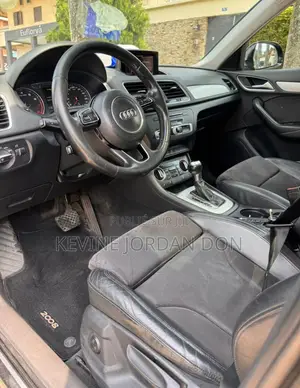 Audi Q3 2016 Noir Mat