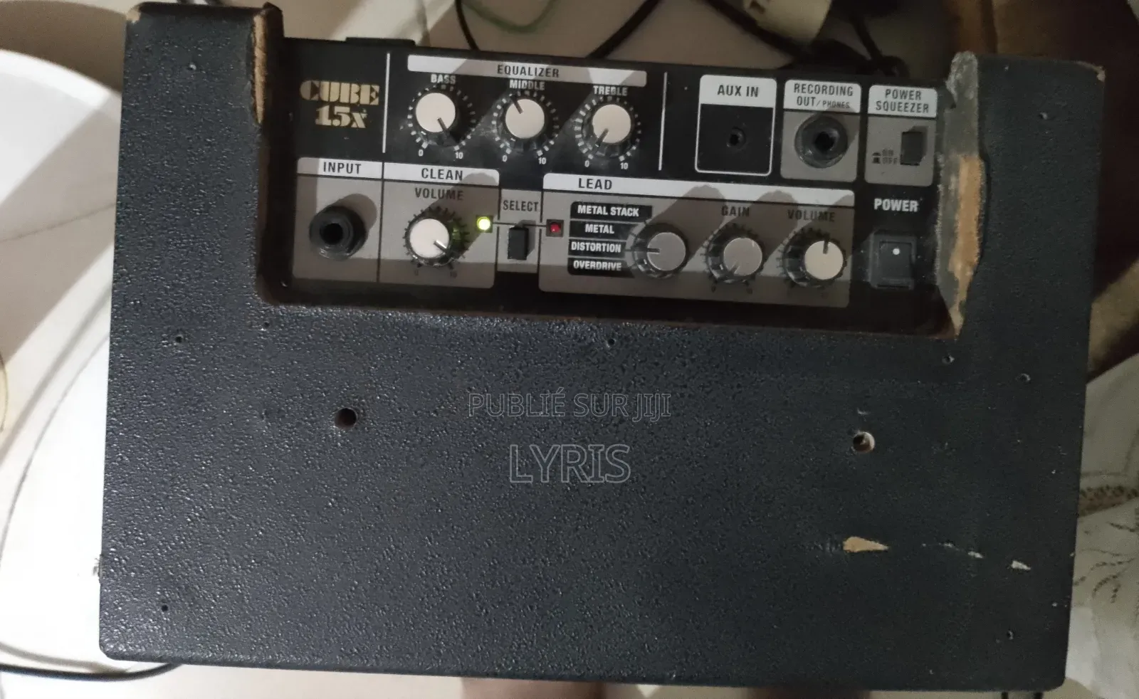 Guitare Basse Fender Et Ampli Roland + (Housse Offerte)