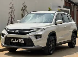 Toyota Urban Cruiser 2024 Blanc