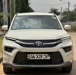Toyota Urban Cruiser 2024 Blanc