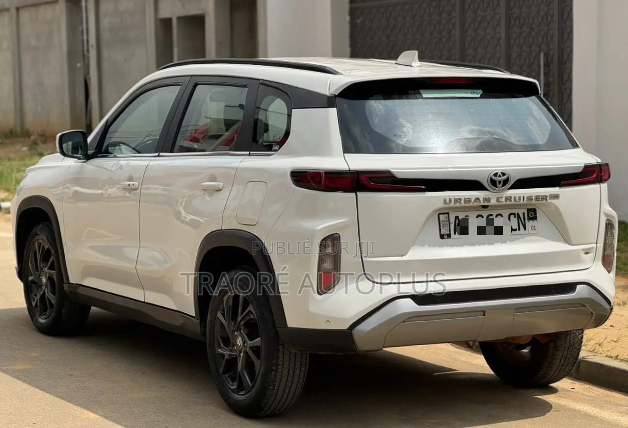 Toyota Urban Cruiser 2024 Blanc