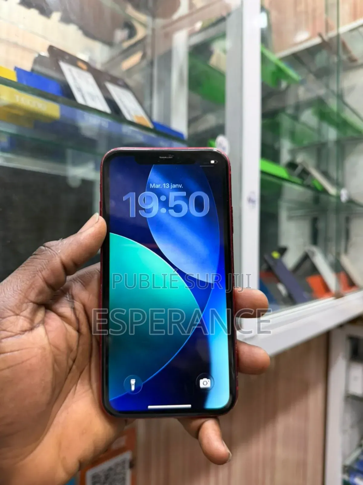 Apple iPhone 11 64 GB Rouge