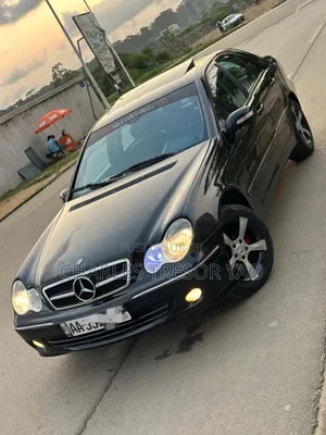 Mercedes-Benz C200 2001 Black