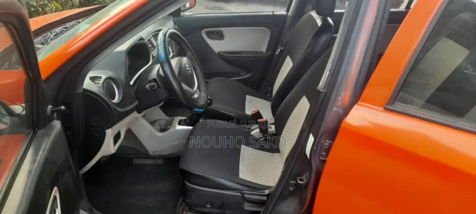 Suzuki Alto 2023 Orange