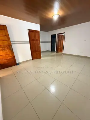 1chbre Appartement dans Cocody à Louer