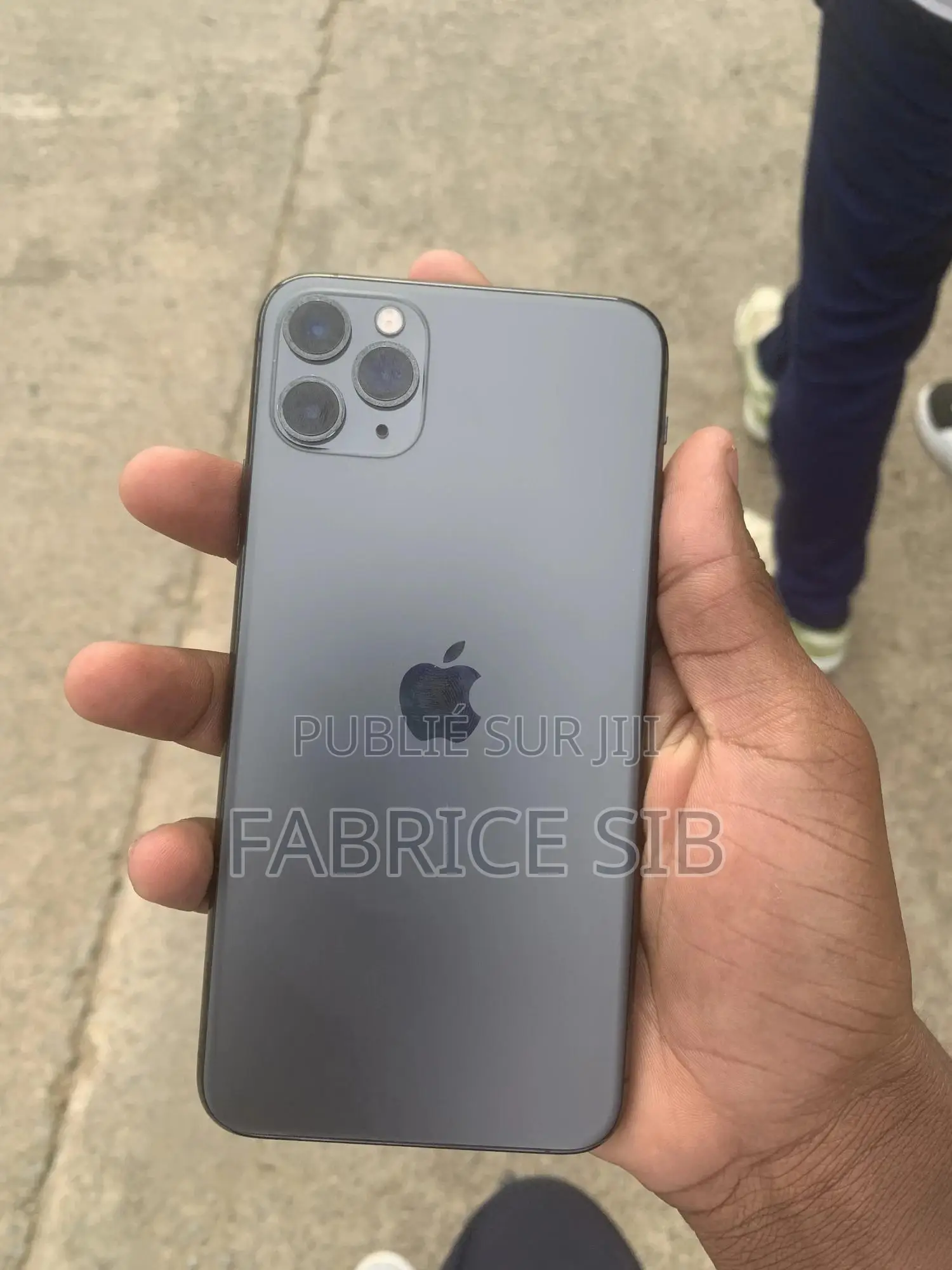 Apple iPhone 11 Pro Max 64 GB Noir