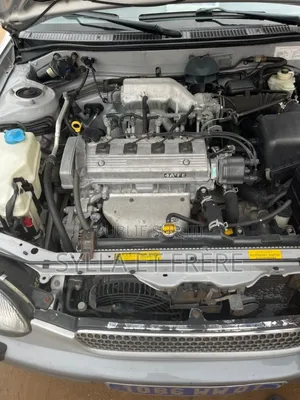 Toyota Corolla 2005 Blanc cassé