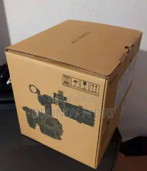 Camera Cinema Professionel Sony Fx3 Neuf Avec La Manche