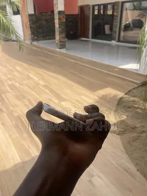 Apple iPhone 11 64 GB Violet