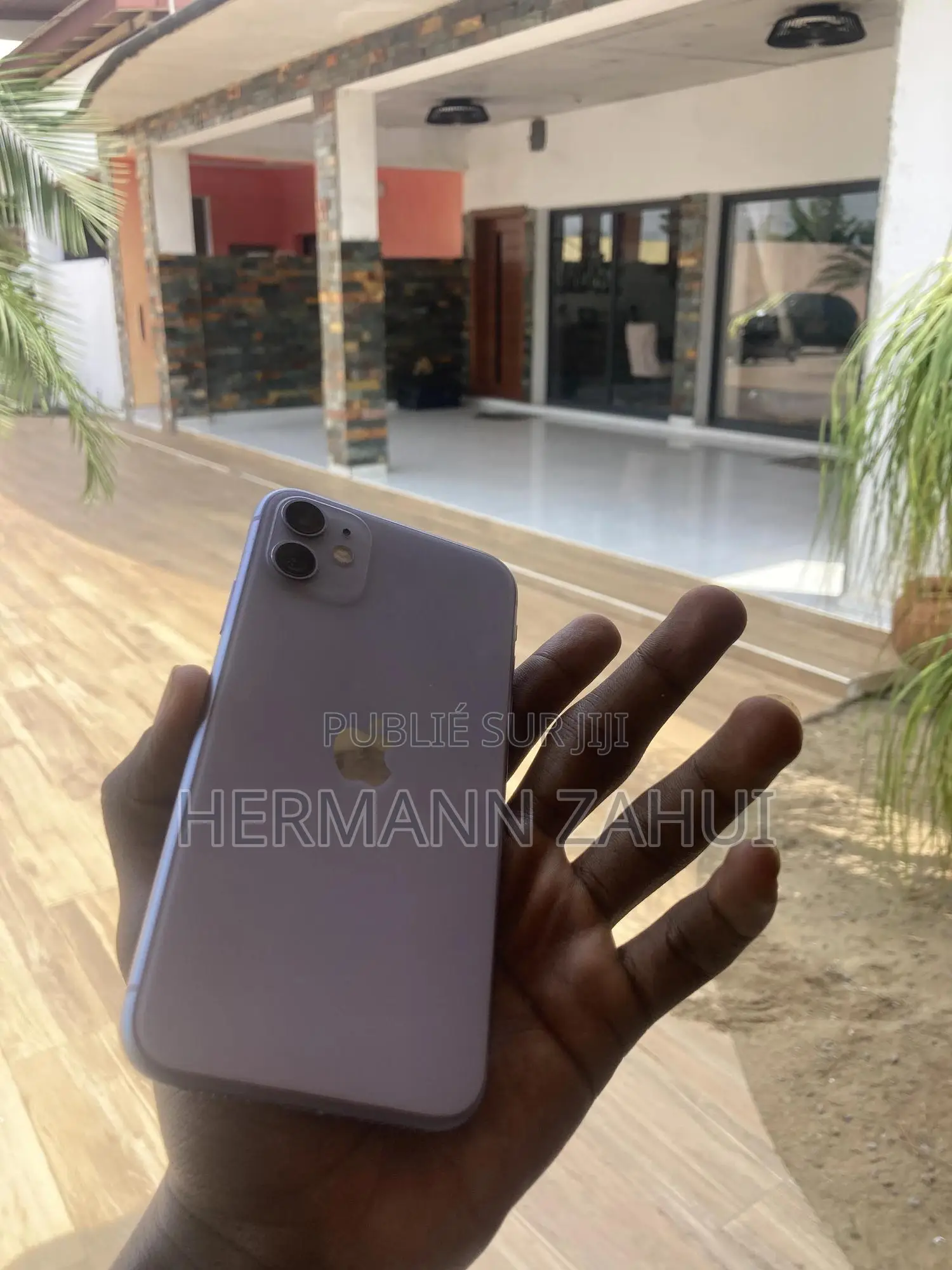 Apple iPhone 11 64 GB Violet