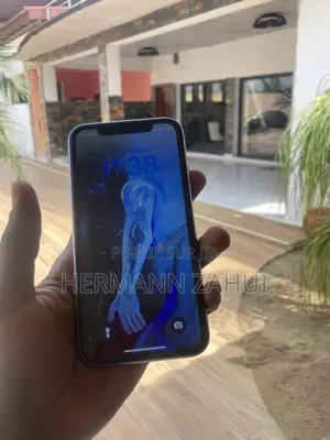 Apple iPhone 11 64 GB Violet