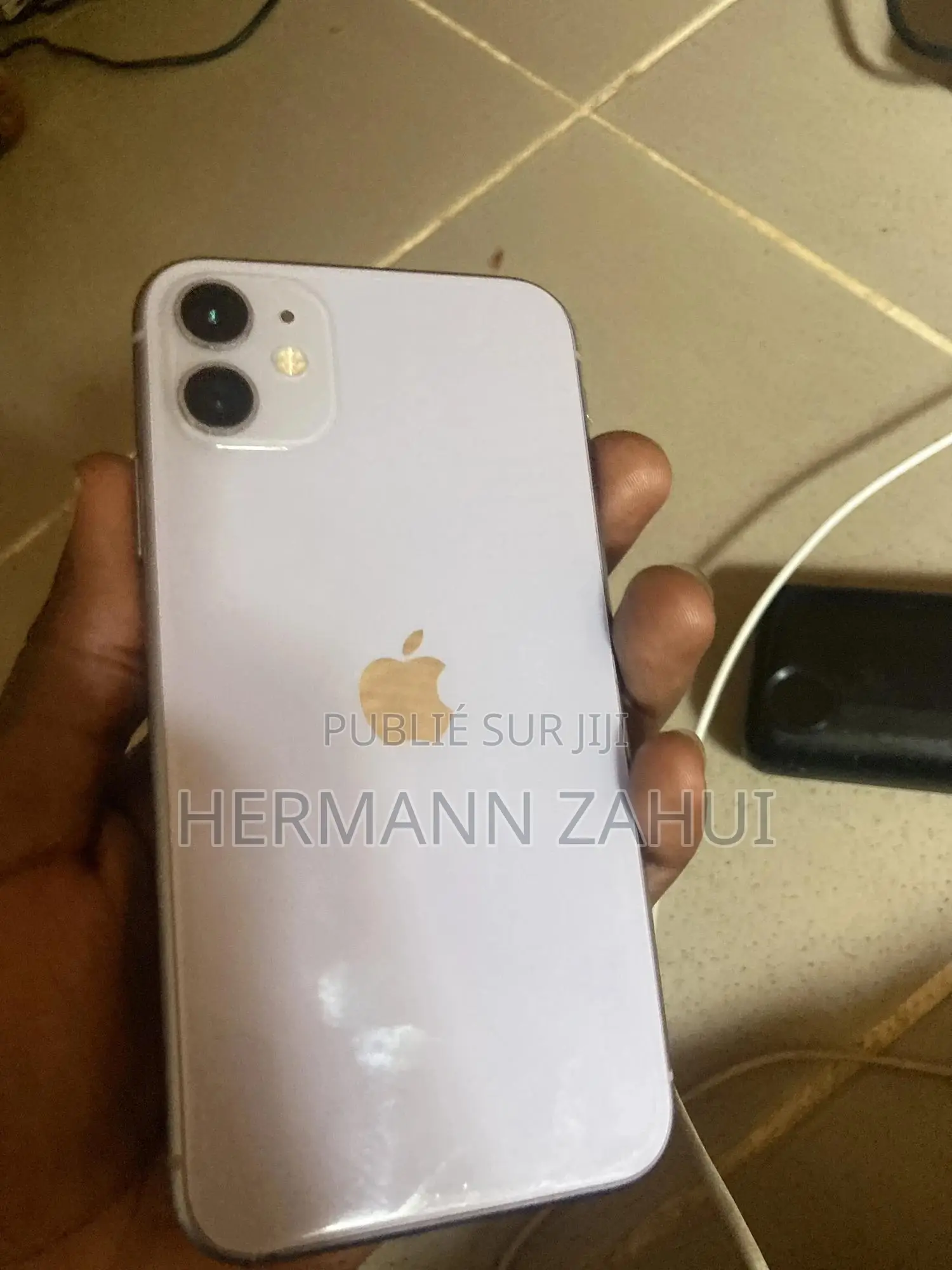 Apple iPhone 11 64 GB Violet