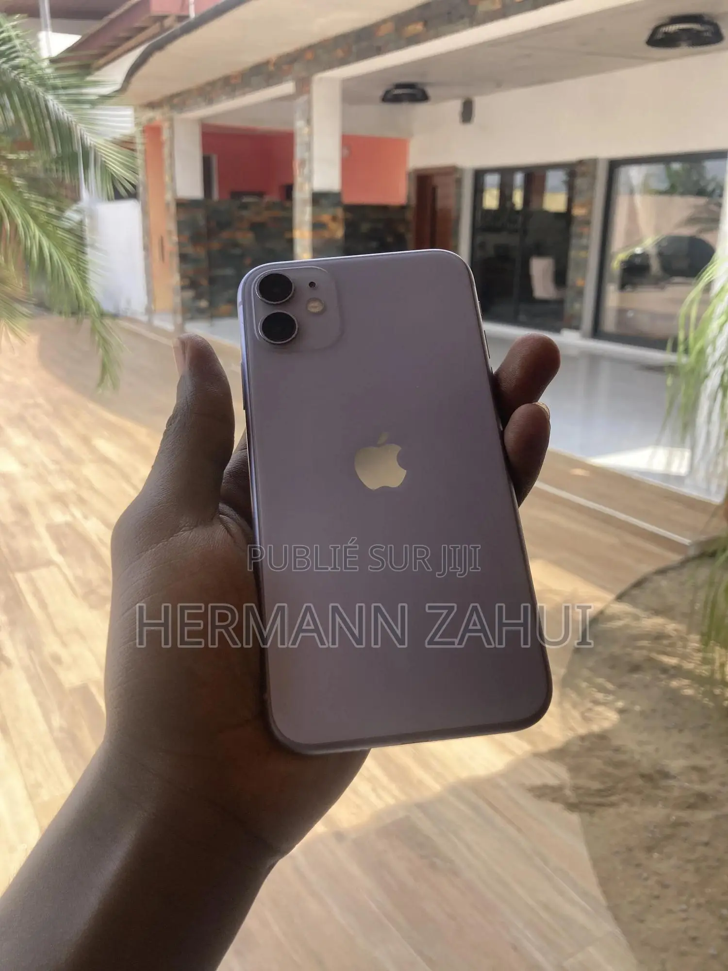 Apple iPhone 11 64 GB Violet