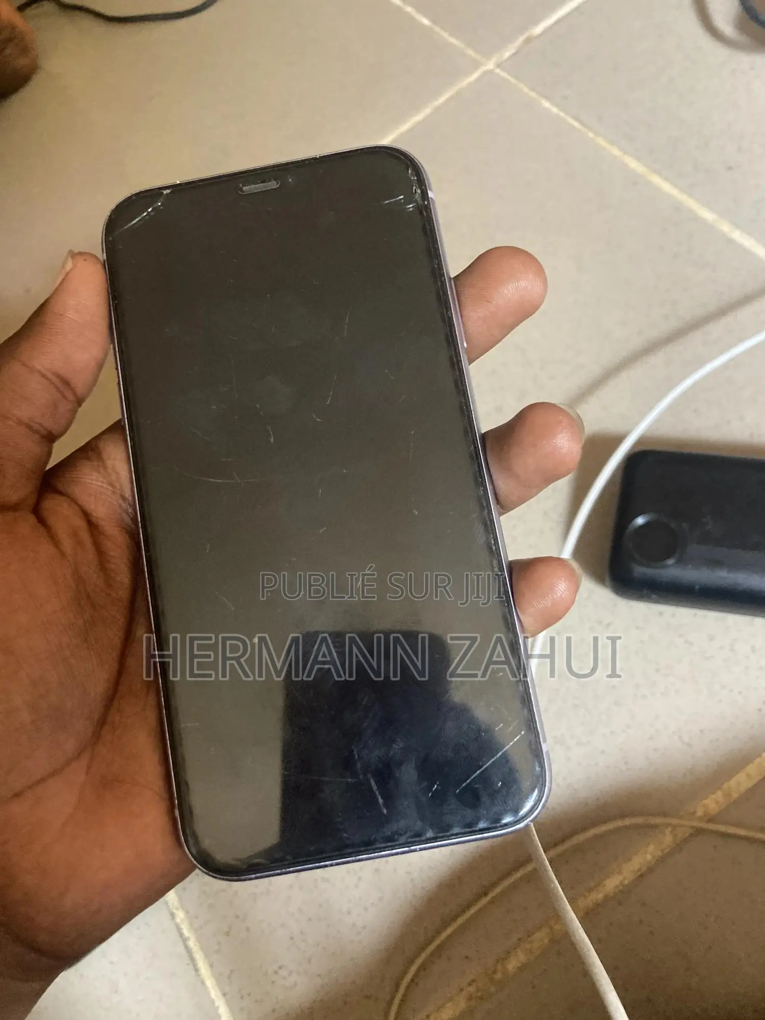 Apple iPhone 11 64 GB Violet