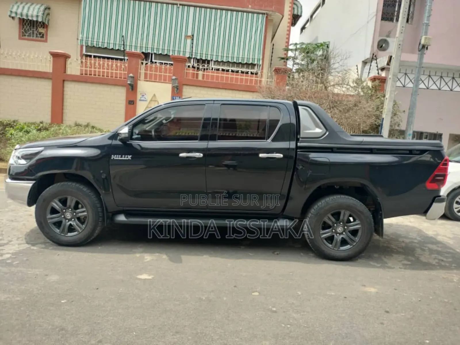 Toyota Hilux 2024 Black