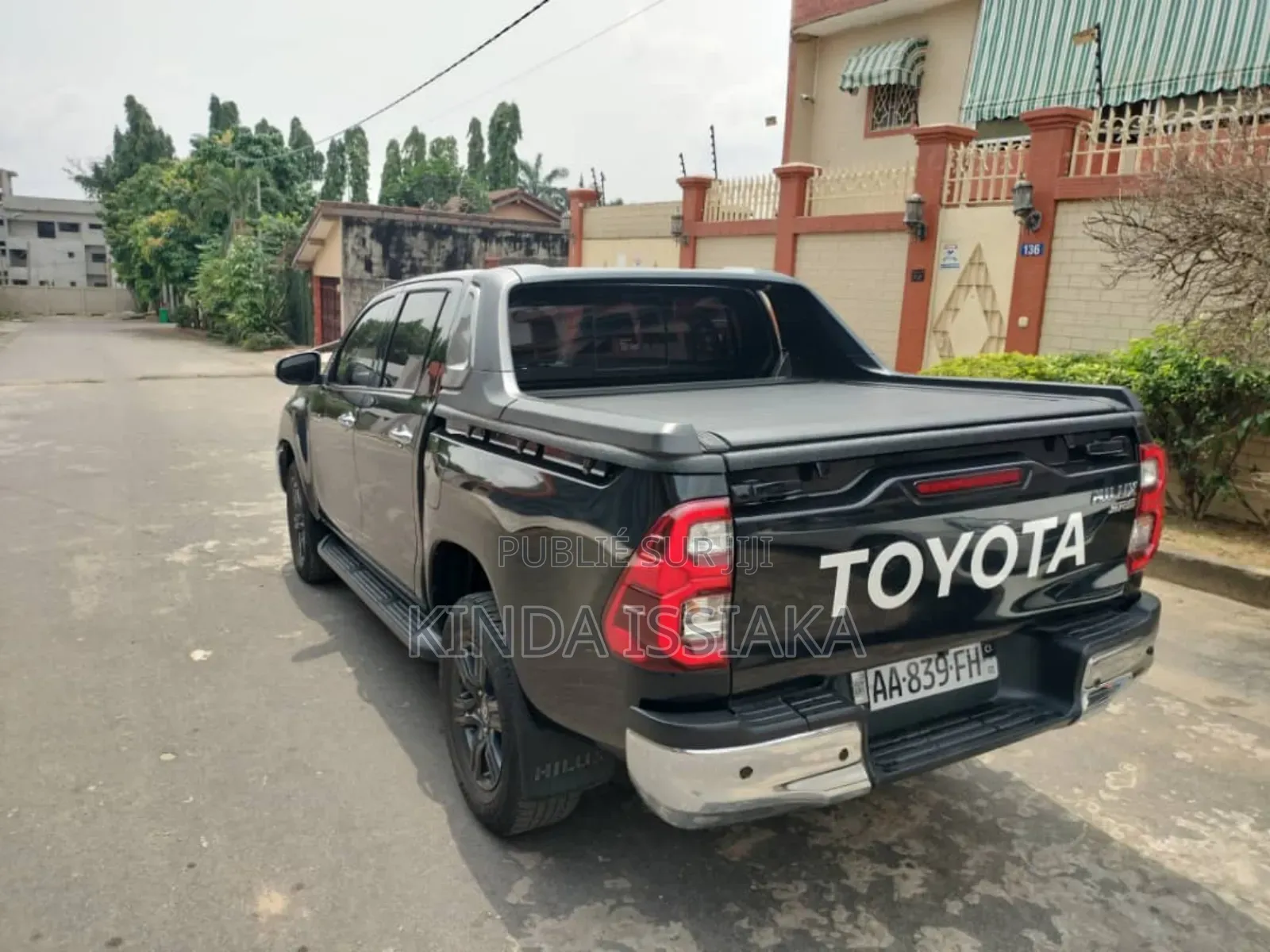 Toyota Hilux 2024 Black