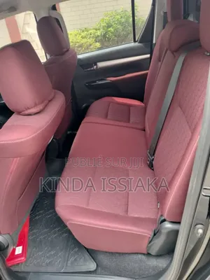 Toyota Hilux 2024 Black