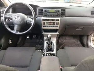 Toyota Corolla 2005 Gris