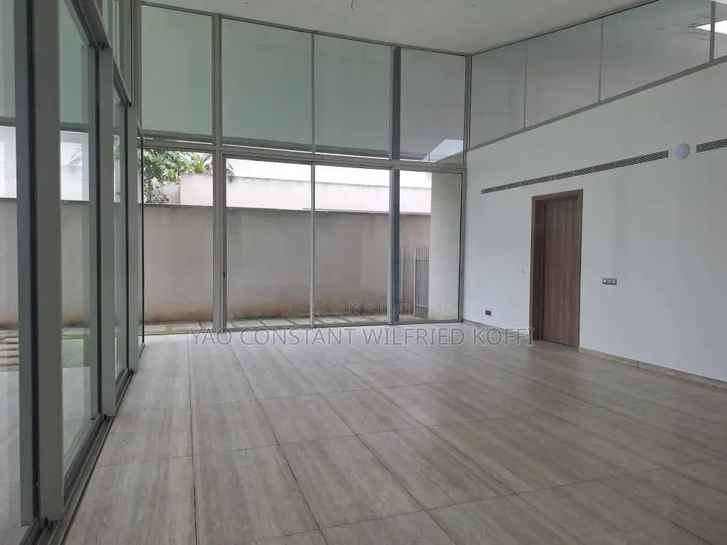 4chbre Duplex dans Cocody à Louer