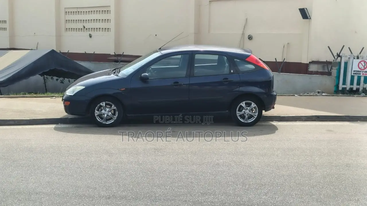 Ford Focus 1999 Blue