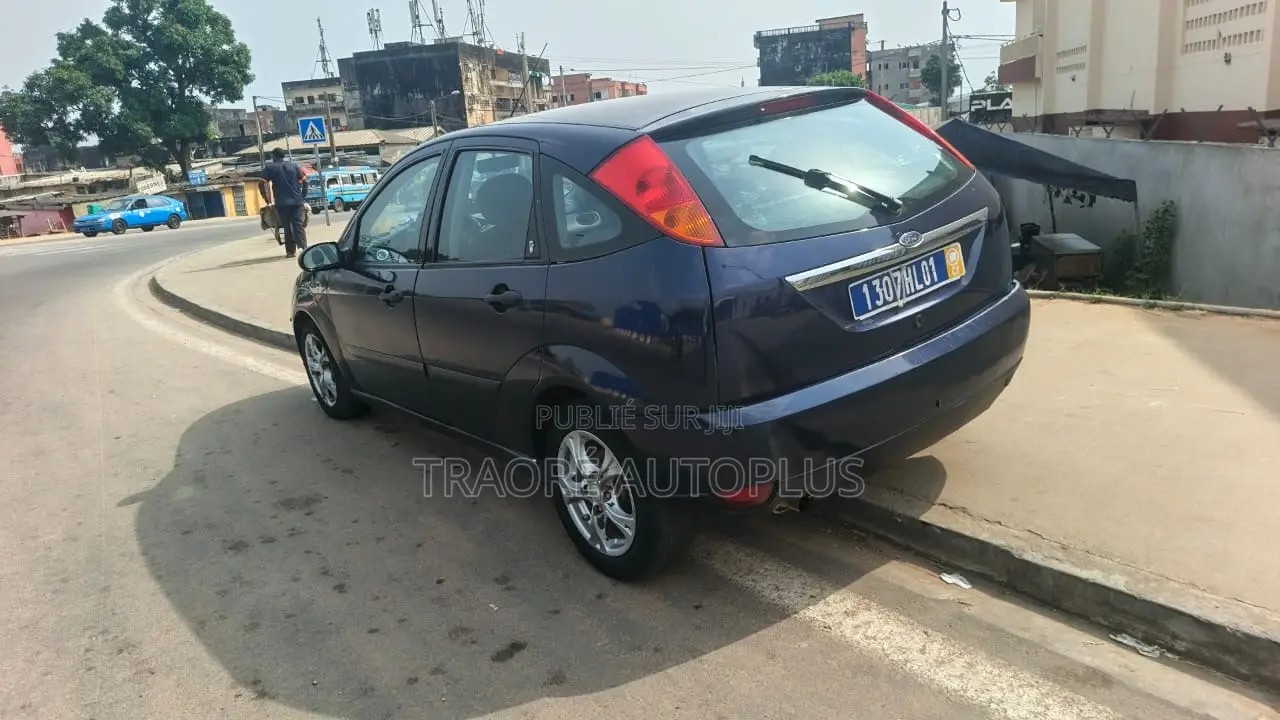 Ford Focus 1999 Blue