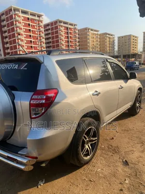 Toyota RAV4 2012 Gris