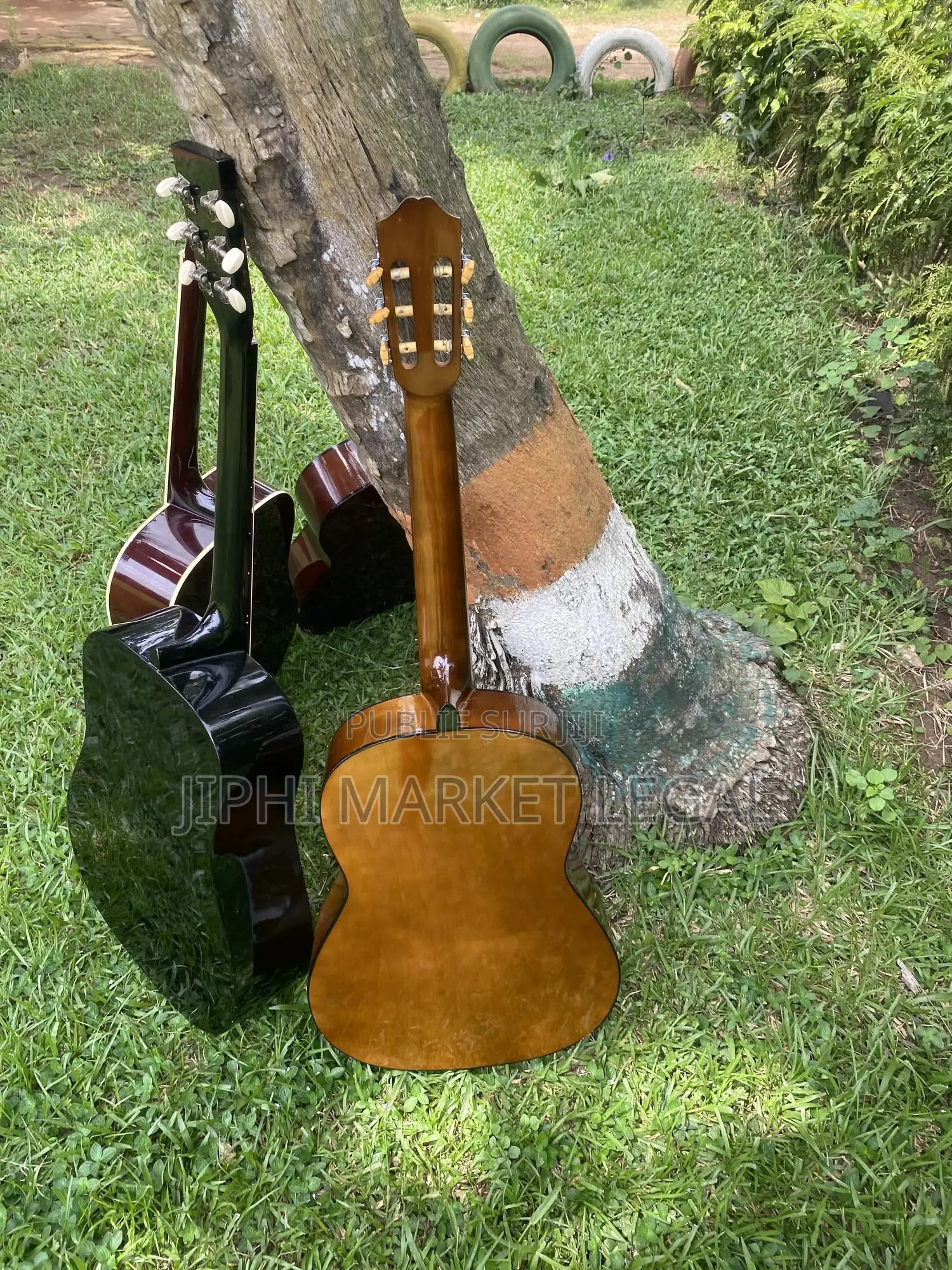 Guitare Acoustique Classique Et Sèche Et Folk Et Corde En Nylon