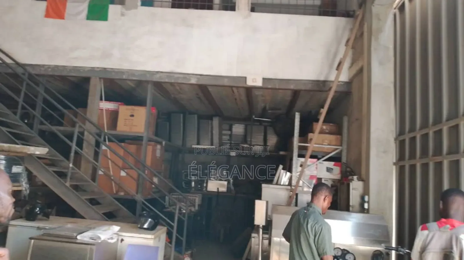 1chbre Maison dans Entrepôt, Koumassi à Vendre