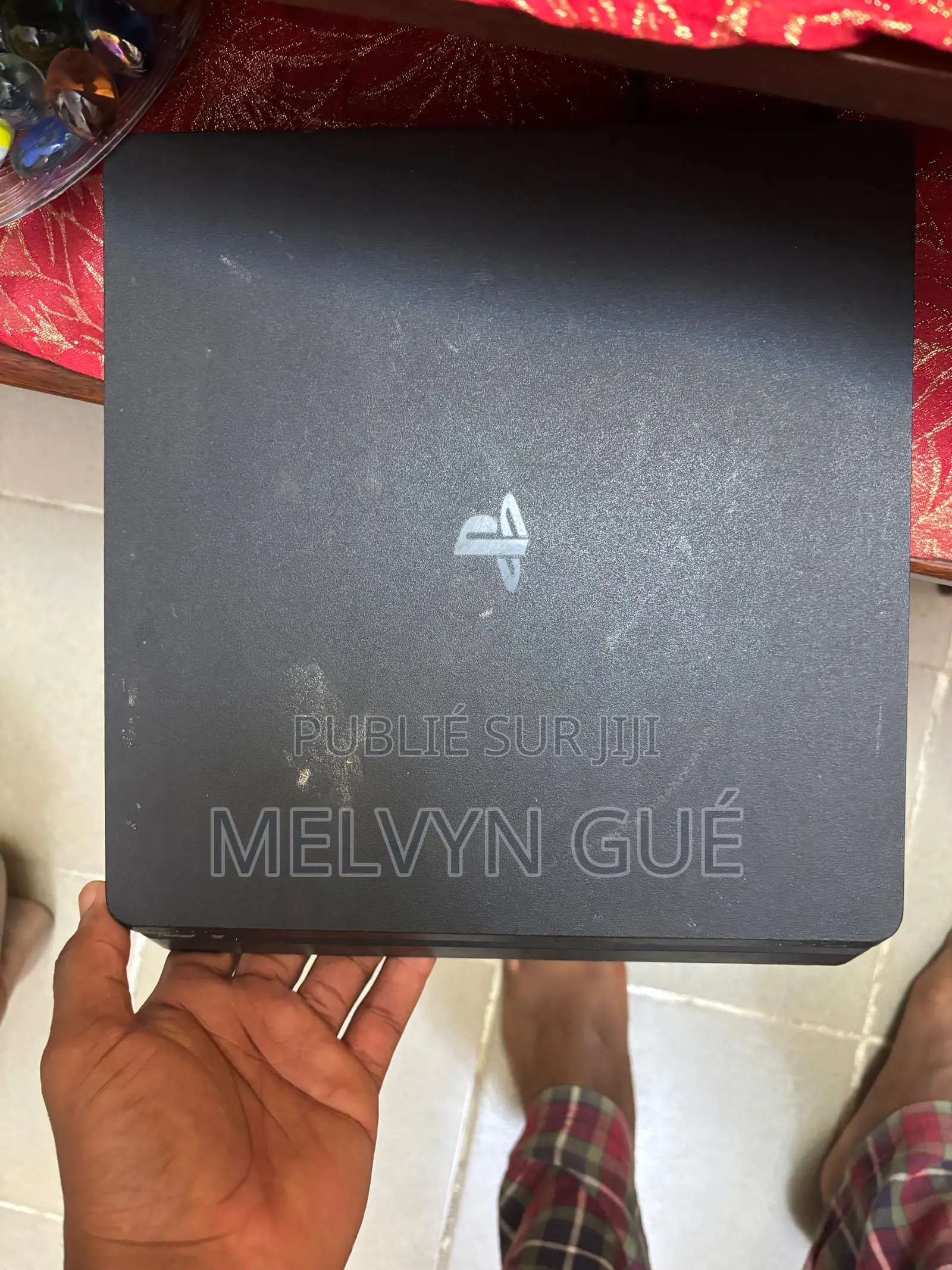 Ps4 Slim À Vendre – 110 000 Fcfa (Prix À Débattre)