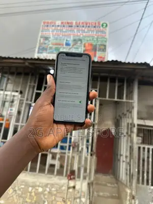 New Apple XR 64 GB Black