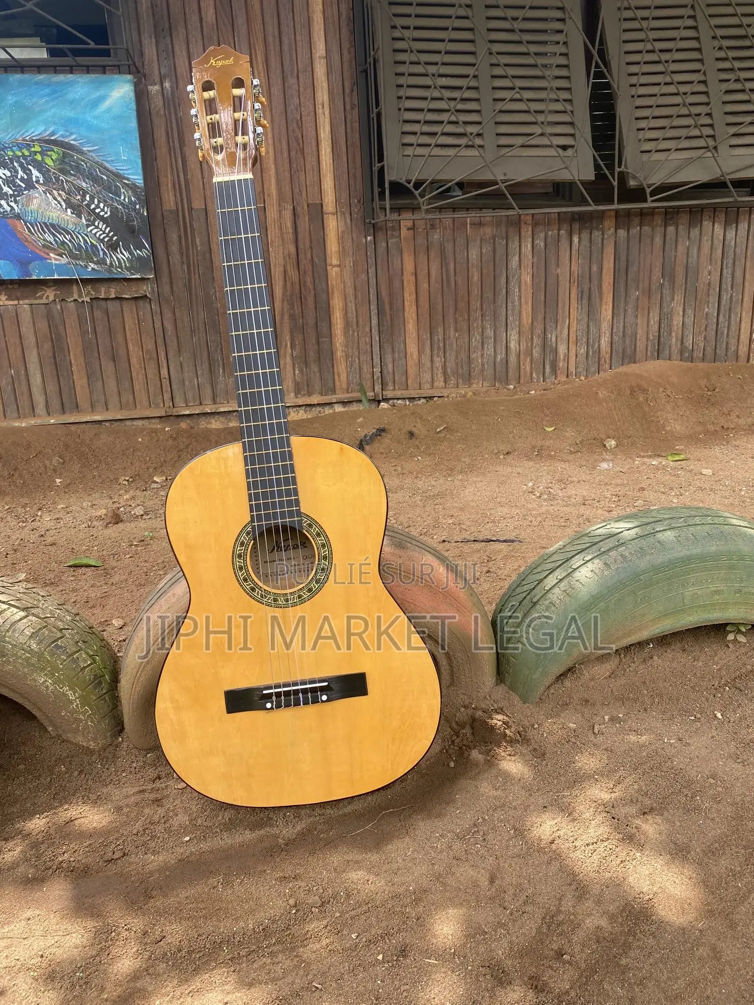 Guitare Acoustique Classique Et Sèche Et Folk Et Corde En Nylon