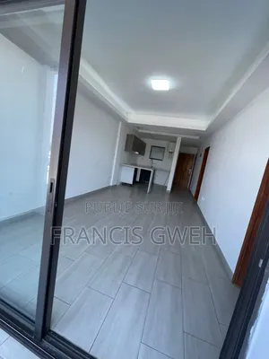 2chbre Appartement dans Francis Gweh, Cocody à Louer