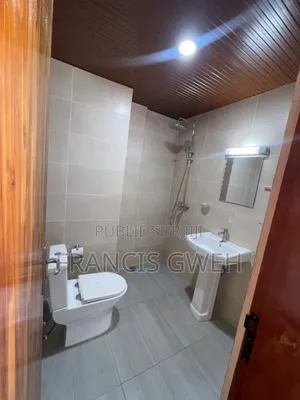 2chbre Appartement dans Francis Gweh, Cocody à Louer