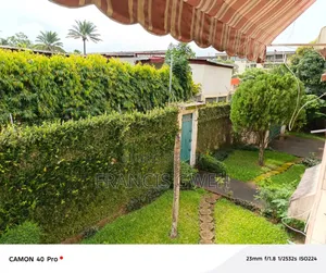 8chbre Duplex dans Francis Gweh, Cocody à Louer