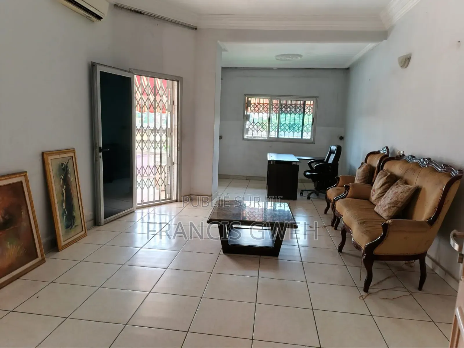 8chbre Duplex dans Francis Gweh, Cocody à Louer