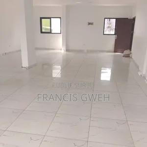 1chbre Appartement dans Francis, Cocody à Louer